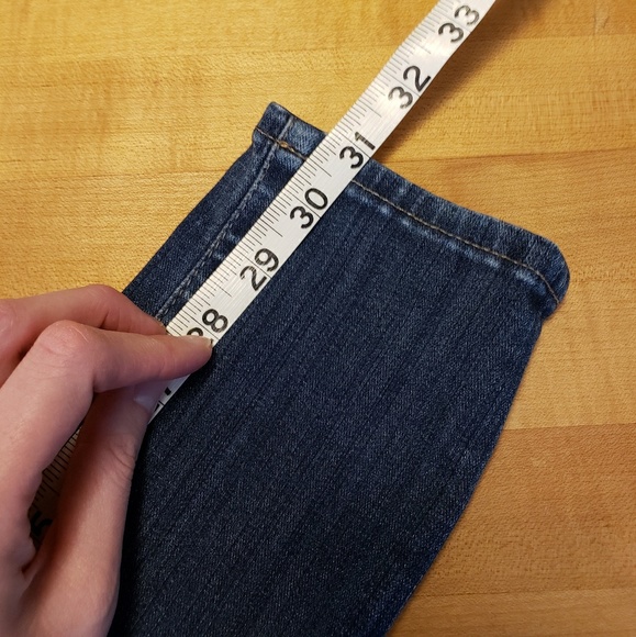 AG Jean's The Middi Mid-Rise Legging - Picture 6 of 7